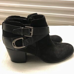 Indigo Rd “Sandra” Ankle Booties size 7M